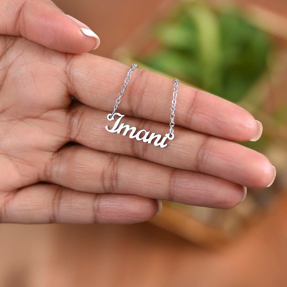 Show Your Daughter How Much You Love Her with a Custom Name Necklace
