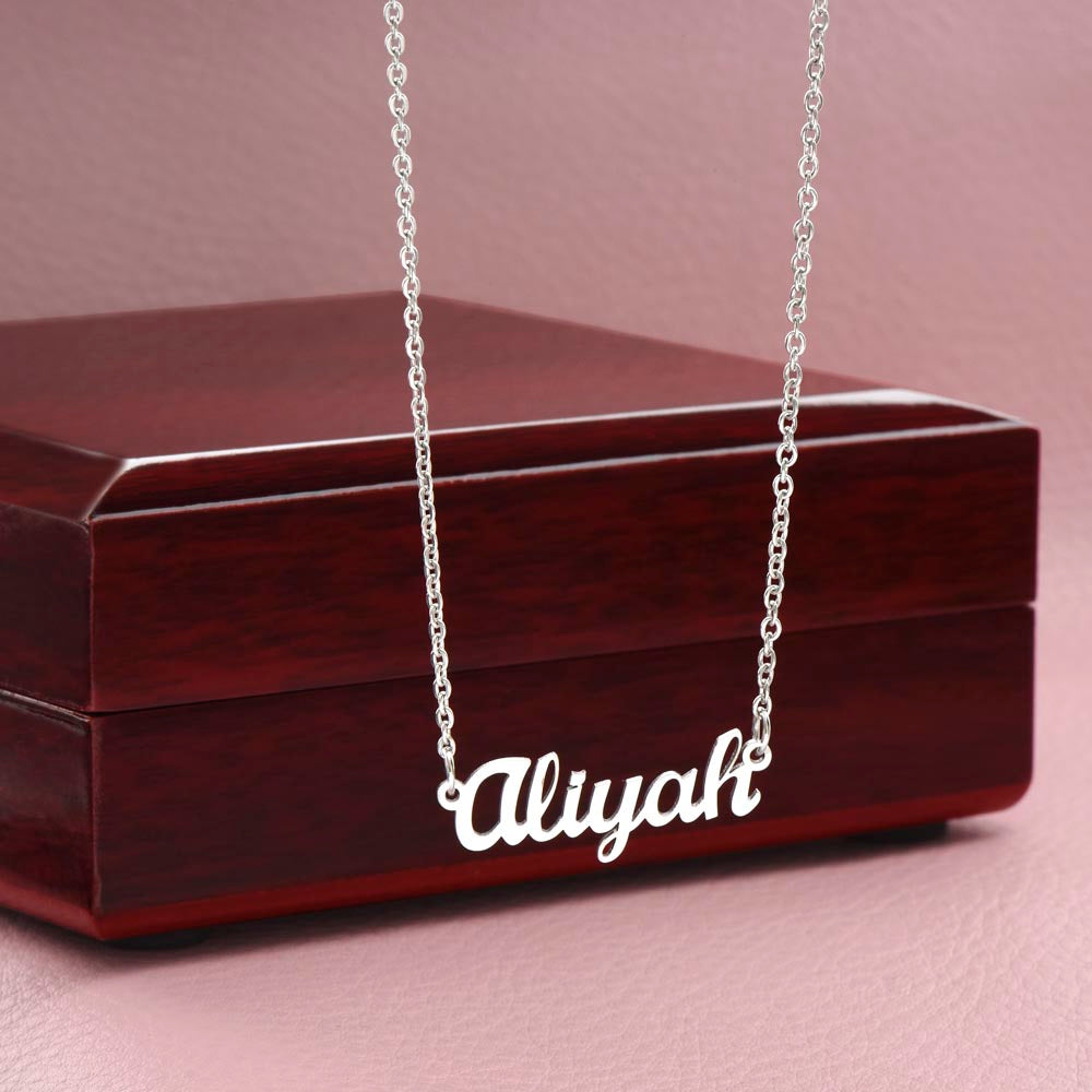 Unleash Your Love with a Custom Name Necklace for Your Daughter